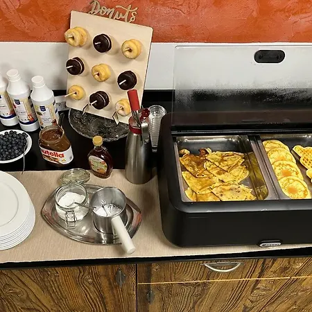 Alojamento de Acomodação e Pequeno-almoço Kristall - Themenfruehstueck 3*