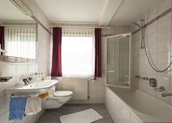 Kristall Frühstückspension Nauders