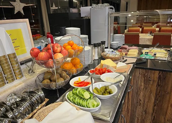 Kristall - Themenfruehstueck Nocleg ze śniadaniem Nauders