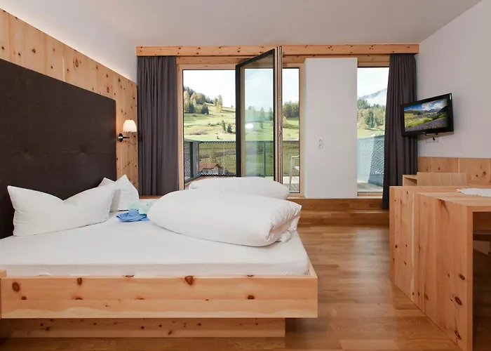 Kristall Frühstückspension 3*